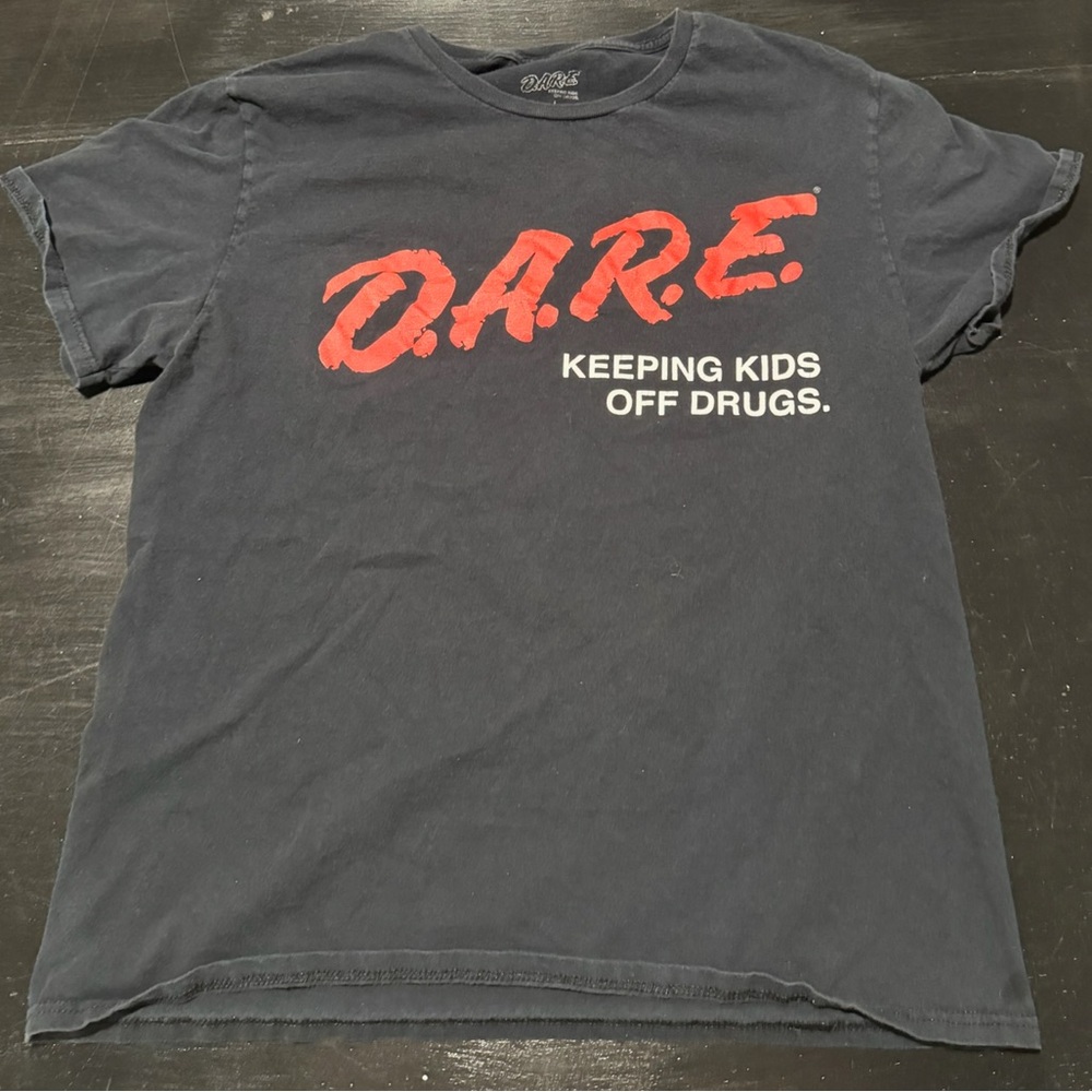 Vintage D.A.R.E. T-Shirt - Size L